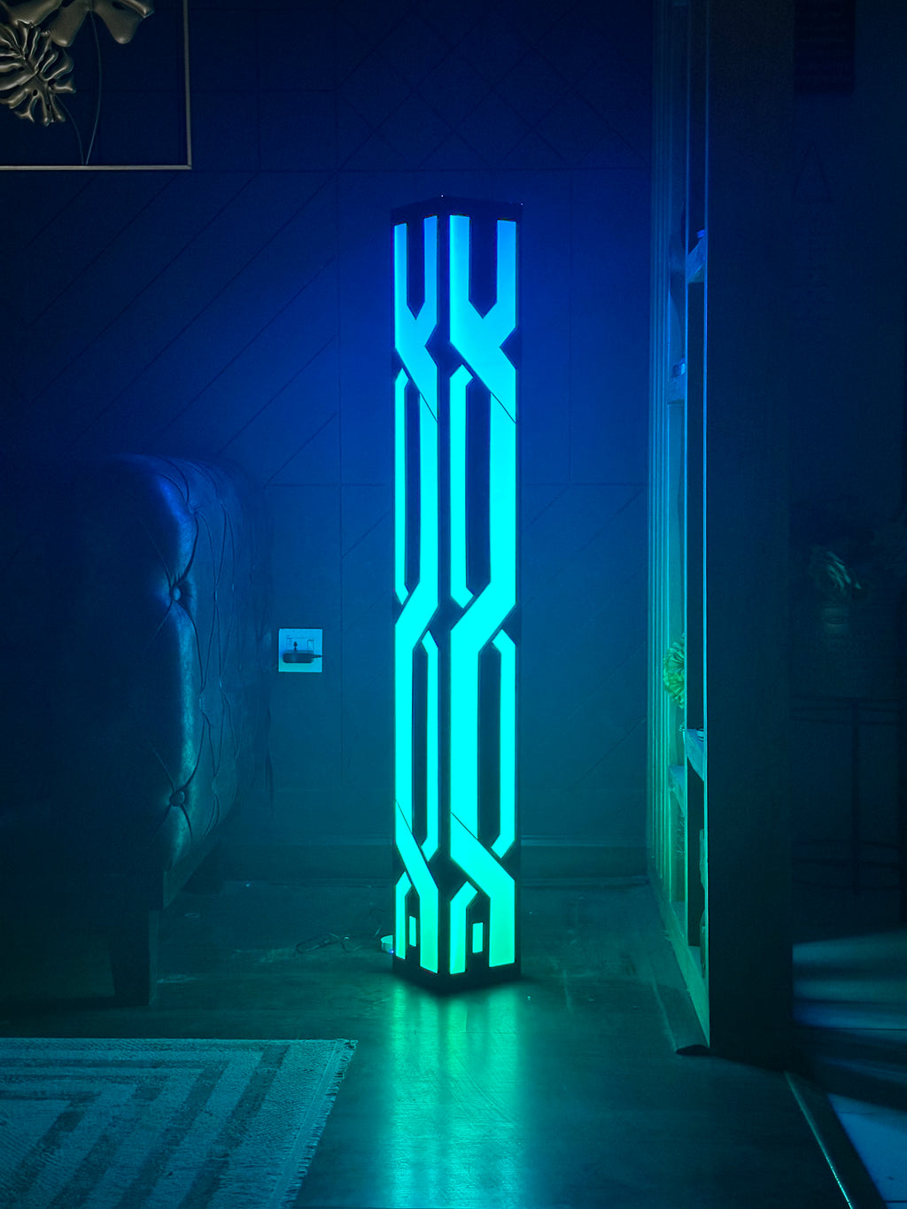 NEXUS FLOOR LAMP