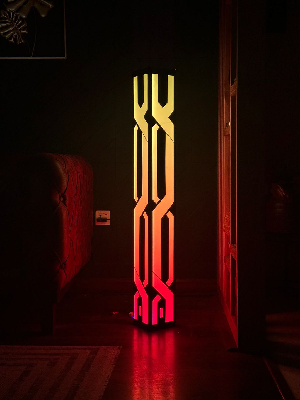 NEXUS FLOOR LAMP